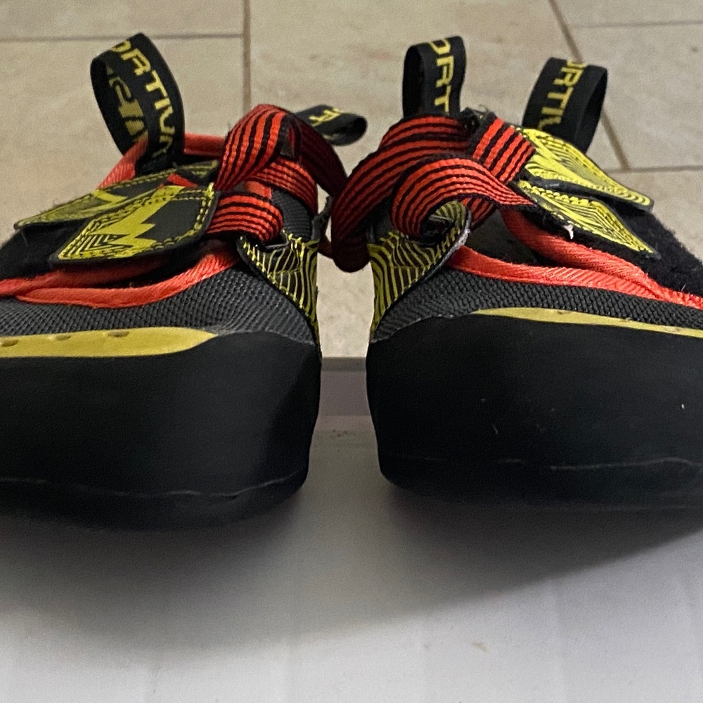 La Sportiva OXYGYM Climbing Shoes  men’s size 9